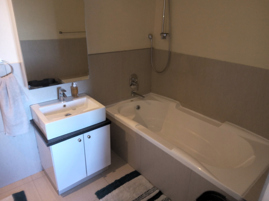 To Let 2 Bedroom Property for Rent in Strand North Western Cape